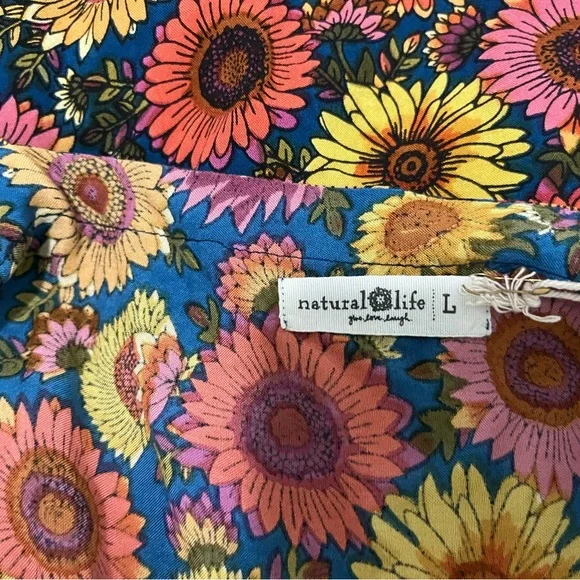 NATURAL LIFE Patti Tie Front Maxi with Sunflowers on Green Size L - Picture 7 of 12